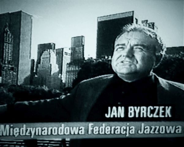 Jan Byrczek RIP kadr z filmu Partia, pieniądze, rock'n'roll na Forum Nae.jpg
